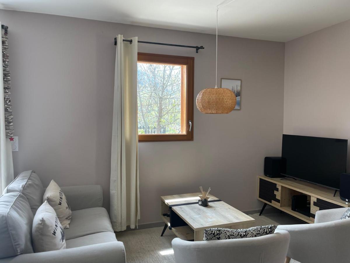 Appartement Au Centre De St Martin De Belleville Saint-Martin-de-Belleville Extérieur photo